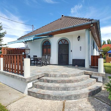 Holiday House Joshi & Rudi Дьєнешдіаш Екстер'єр фото